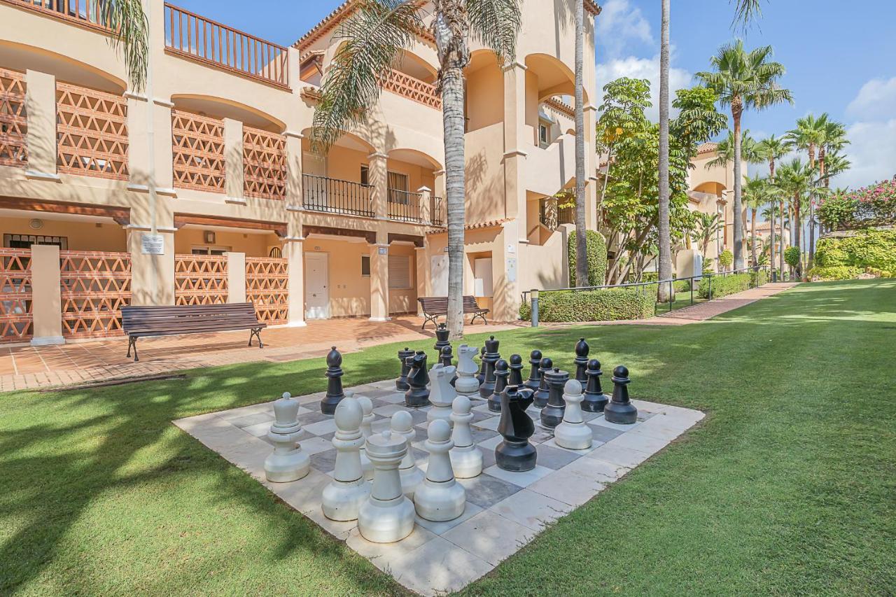 Pool Apartament Marques De Atalaya Estepona
